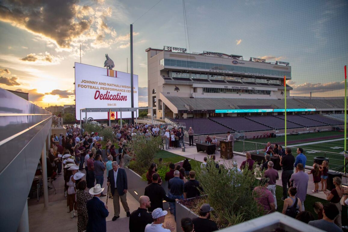 Pfluger Architects and Texas State University Unveil Stadium Renovations